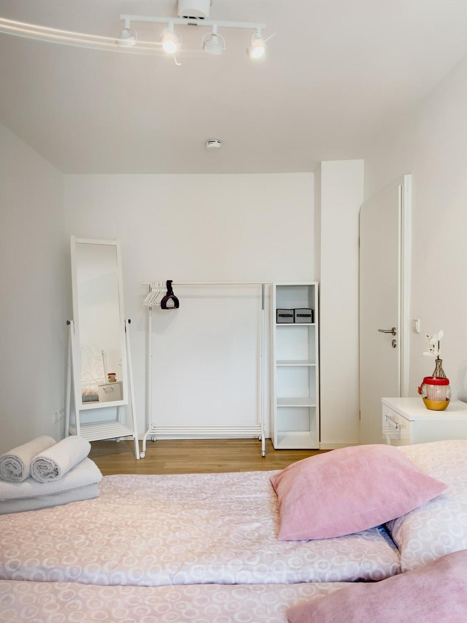 Schoene Helle & Gemuetliche Wohnung In Altstadtnaehe Érfurt Habitación foto